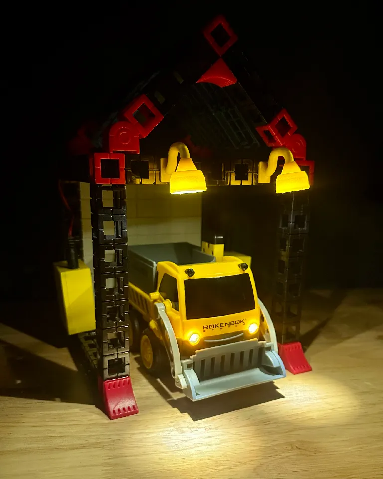 Lamp, LED Compatible